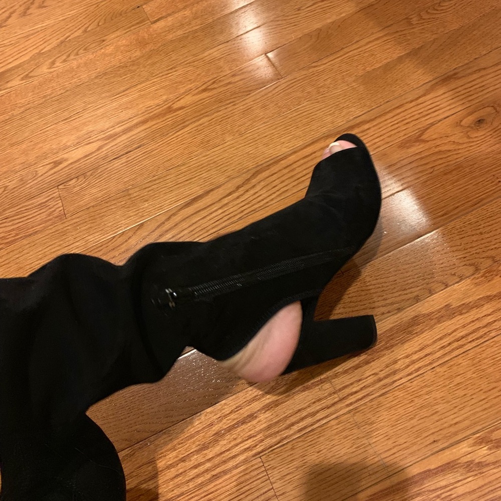 GUESS boots - Picture 2 of 5